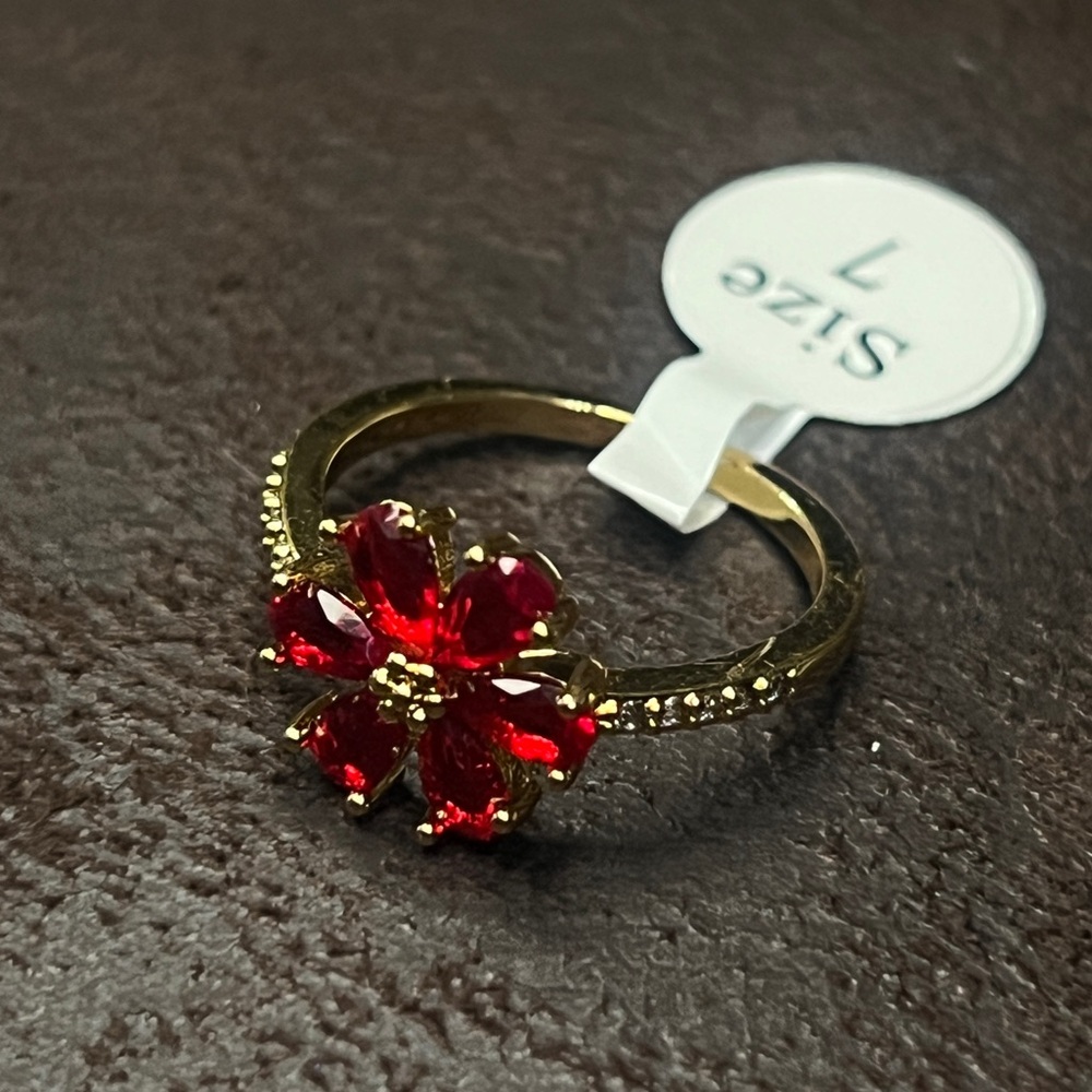 21k Gold Plated and Red Floral Ring - Picture 2 of 3